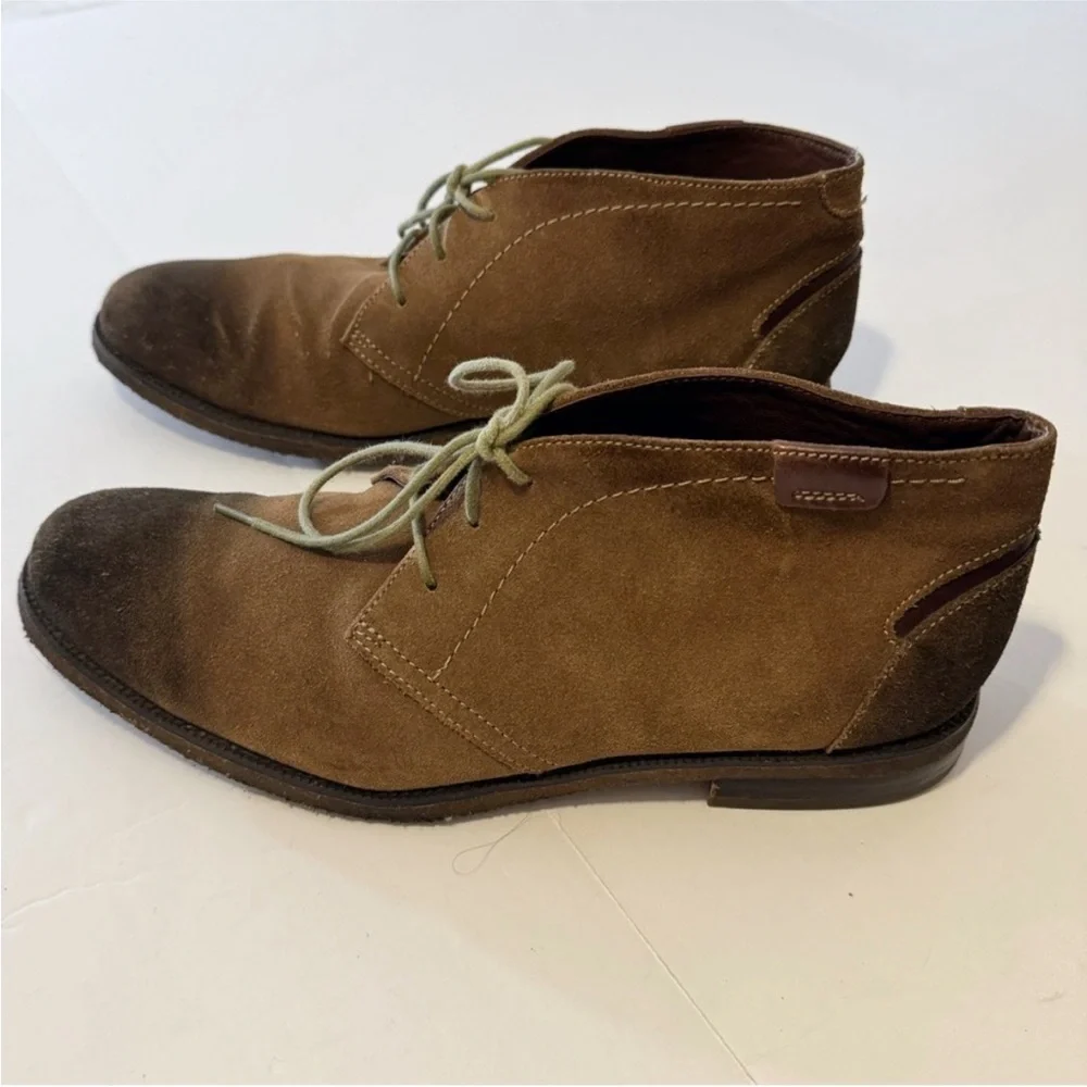 Johnston & Murphy Suede Chukka Boots